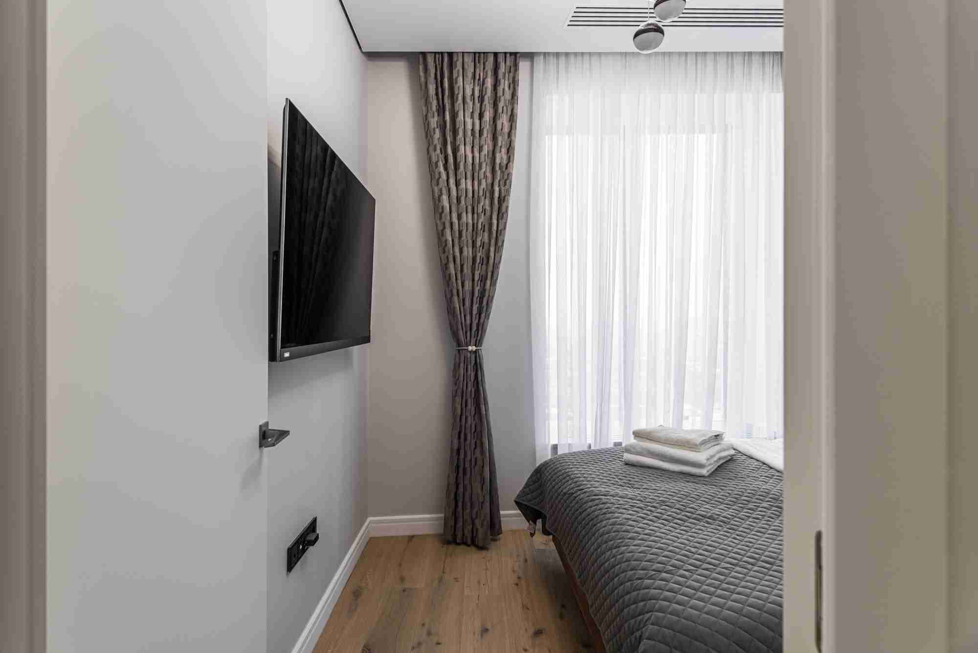 bedroom-photo-kinds "Апартмани 301"