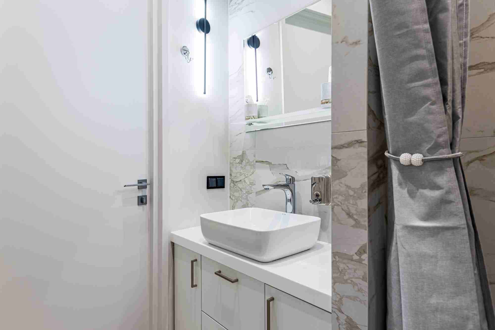 Bathroom "Apartments in the residential complex of Chkalov on Kursk Station Square"