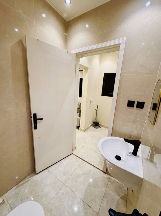 Interior photos "None"