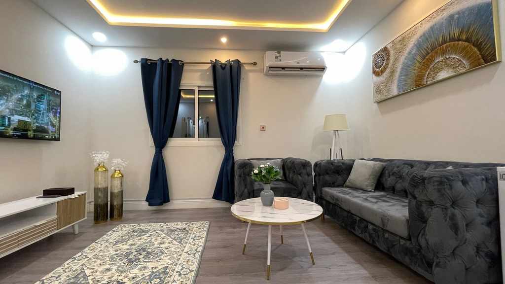 Interior photos "None"