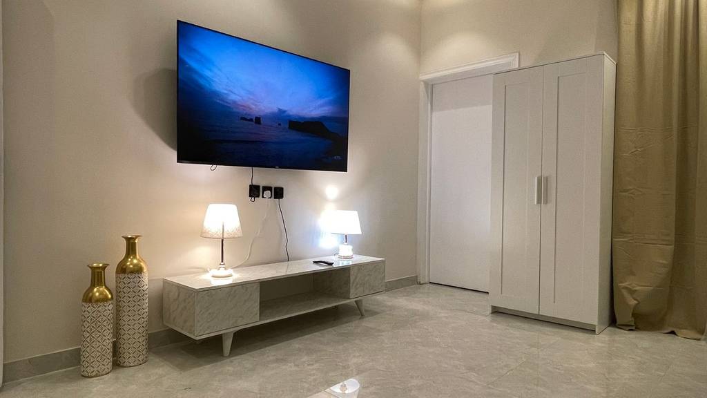 Interior photos "None"