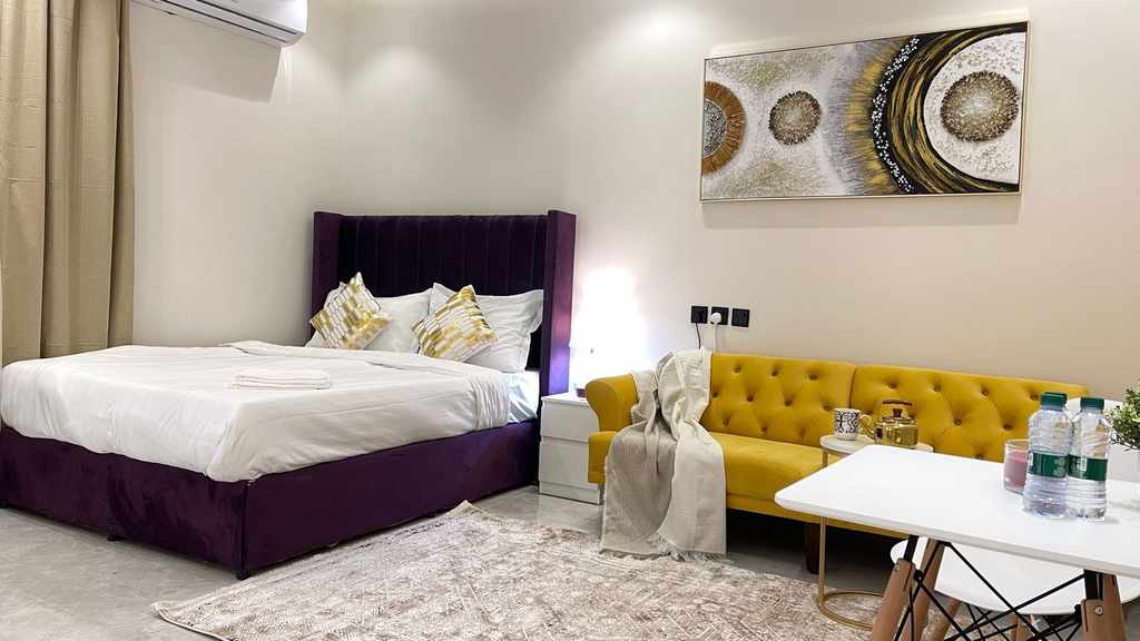 Interior photos "None"