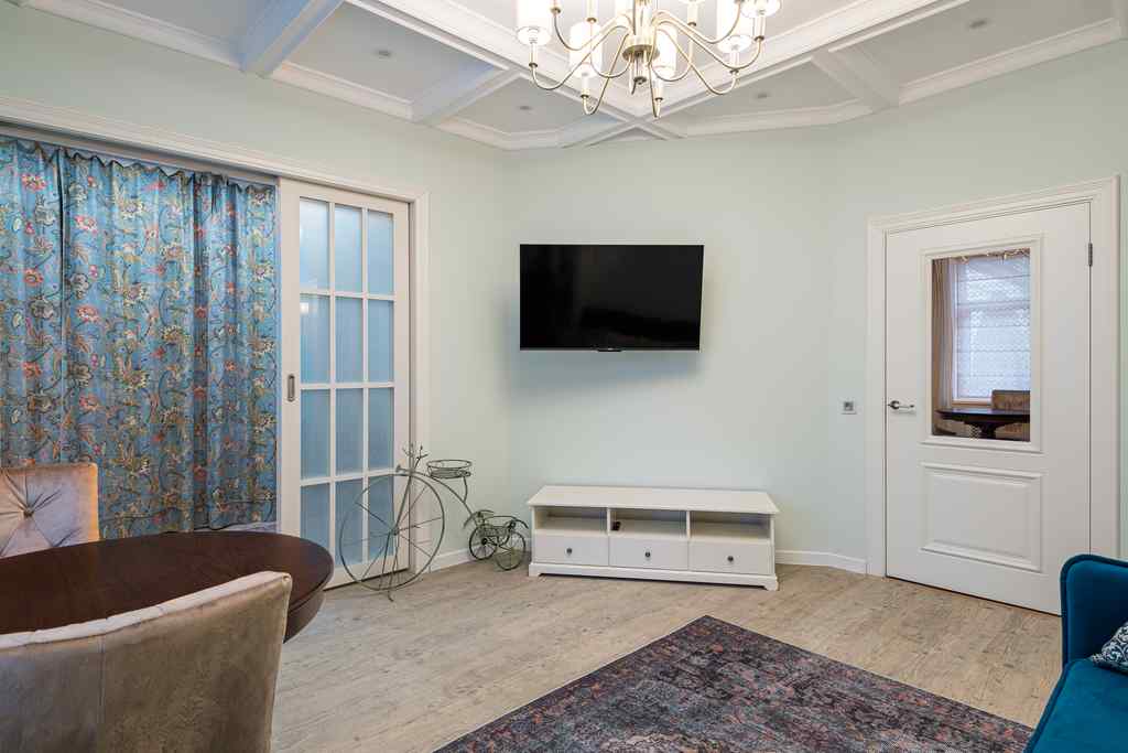 Interior photos "None"