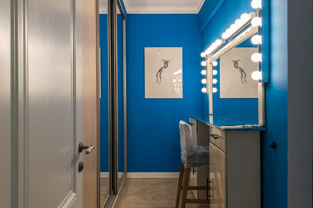 Interior photos "None"