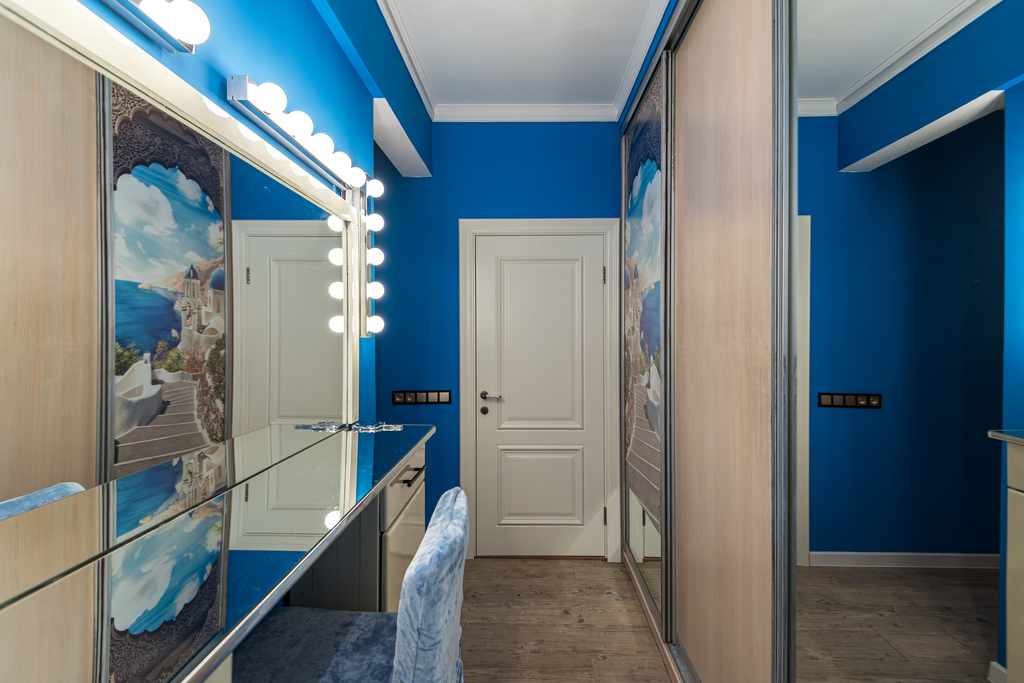 Interior photos "None"