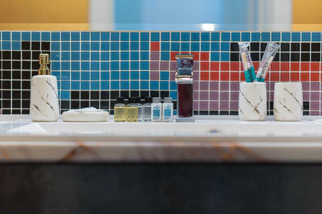 Interior photos "None"