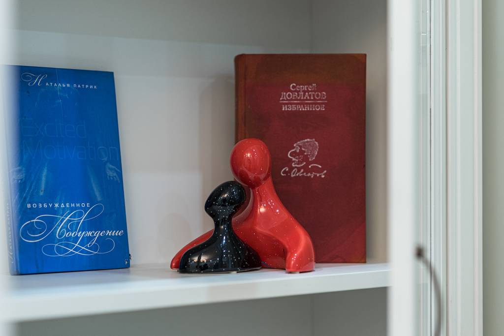 Interior photos "None"