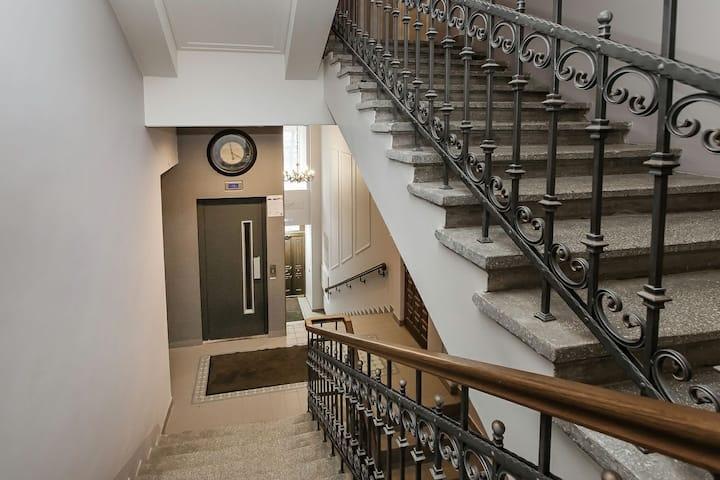 Фотографии интерьера "Никитский бульвар 12, кв. 10"