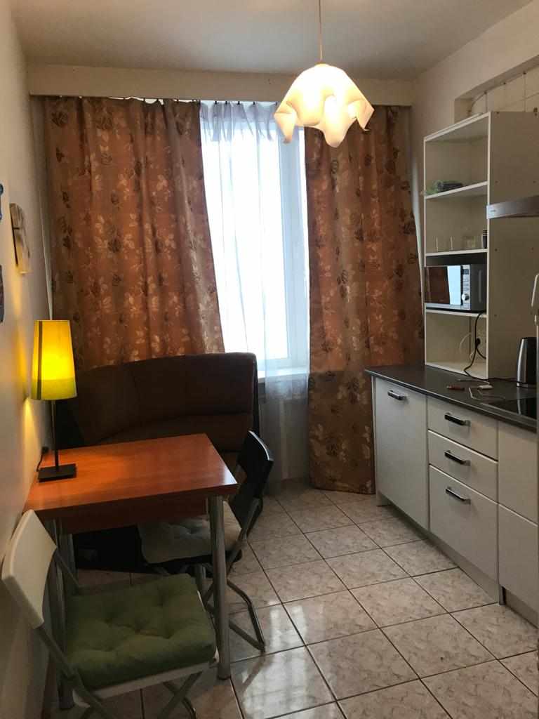 Кухня "ул Новый Арбат 22, кв. Однушка в центре"