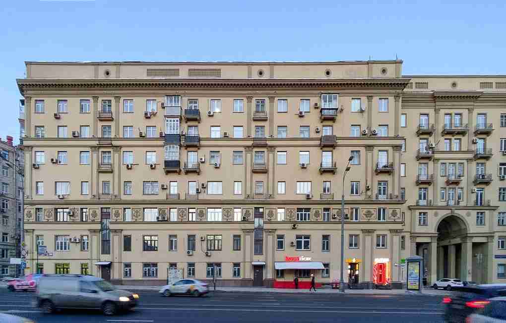 Вид снаружи "Садовая-Черногрязская 11/2"
