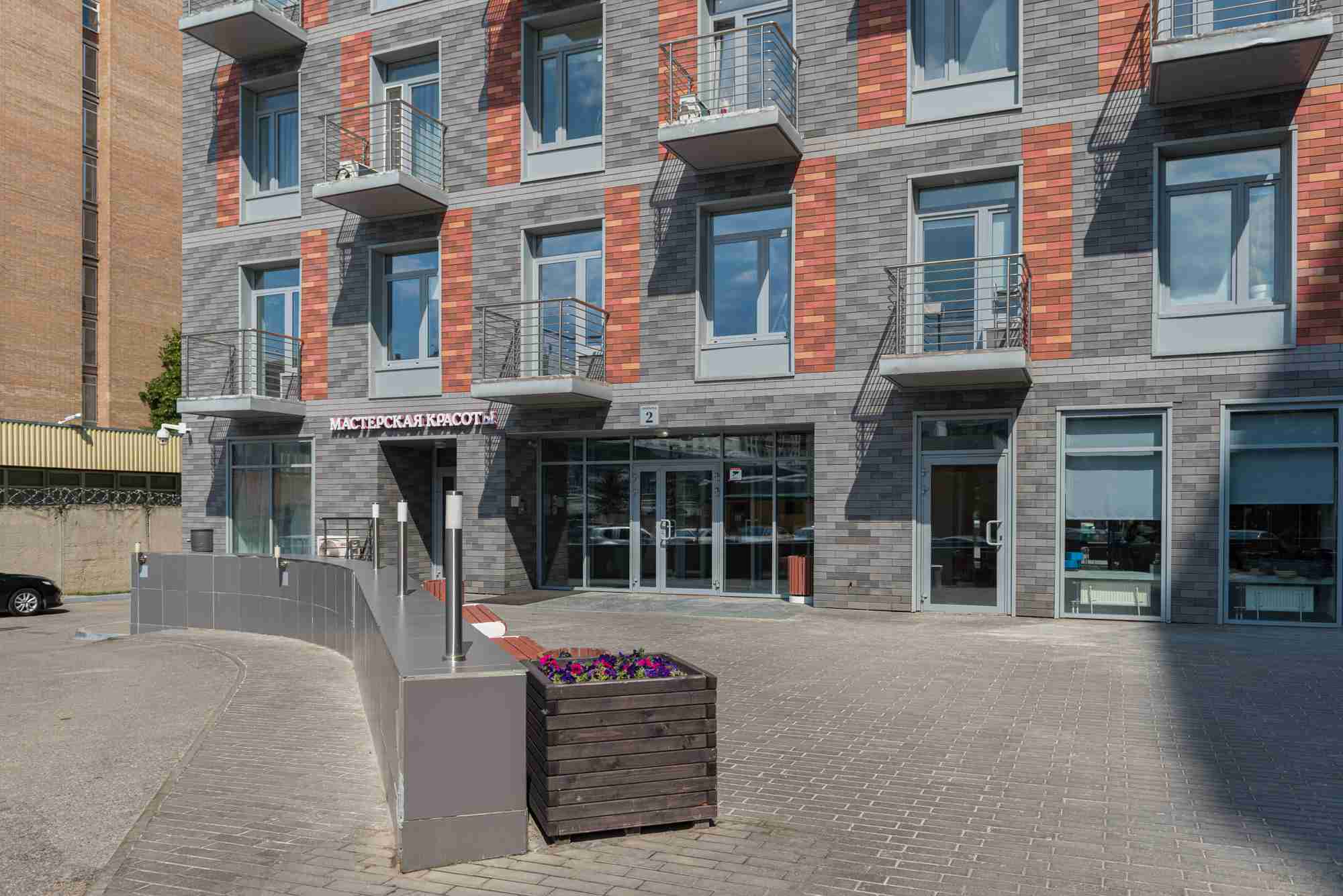 Exterior view "RE FORM apartments - spacious stylish loft near the subway"